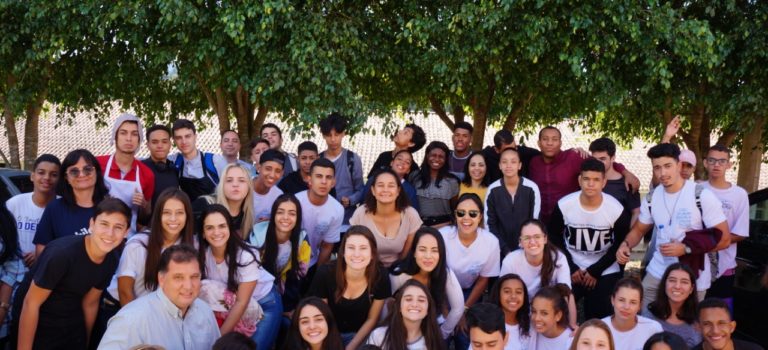 Compartilhar dos jovens que participaram da Conferência de Jovens em Julho/2019 ( São Roque/SP e Training College (Illinois/EUA).